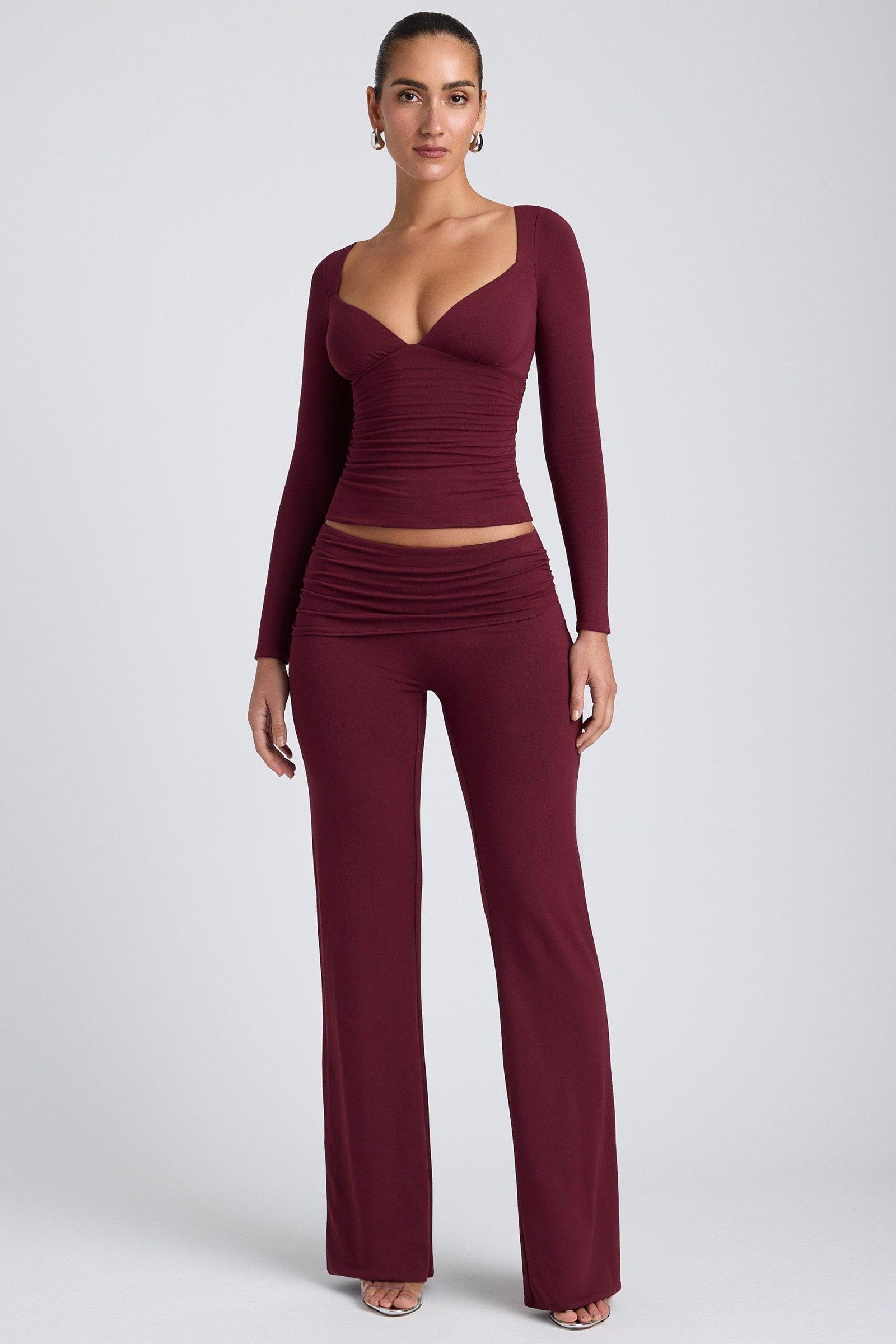 Mid-Rise Straight-Leg Trousers in Plum - Image 4